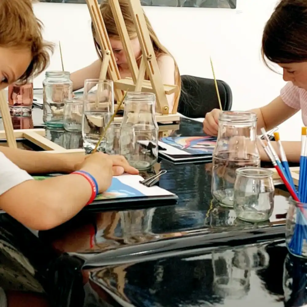kiara-peelman-atelier-peinture-enfants-bruxelles